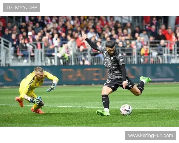 布雷斯特3-2险胜梅斯,卡斯蒂略补时点射绝杀